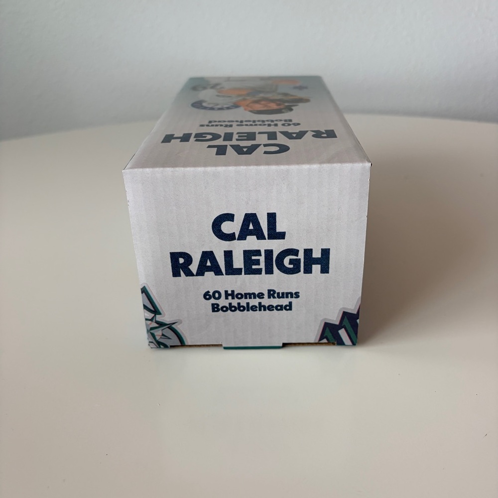 Cal Raleigh Seattle Mariners Bobblehead 2026 - Picture 6 of 9